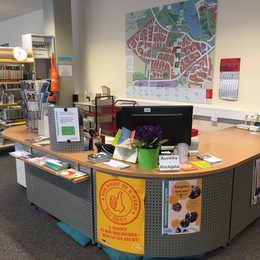 Ausleihtresen der Stadtbibliothek in Fredenberg