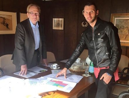 Von links: Investor Helmut de Jong; Marcus Maximilian Wöhrl, DBA