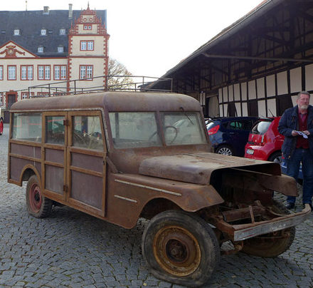 So sah das Fahrzeug aus, als es im Museum eintraf.