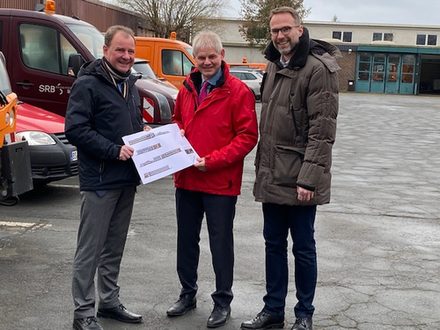 Foto von Oberbürgermeister Frank Klingebiel mit Stadtbaurat Michael Tacke und Betriebsleiter Dietrich Leptien