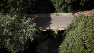 Die Brücke von oben.