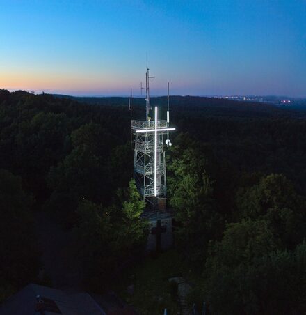 Lichtkreuz am Bismrackturm.